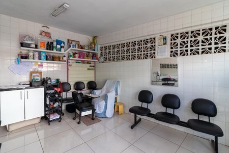 Casa à venda com 350m², 2 quartos e 1 vagaGaragem