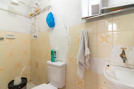 Casa à venda com 350m², 2 quartos e 1 vagaBanheiro 2