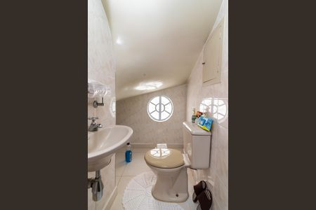 Casa à venda com 350m², 2 quartos e 1 vagaLavabo