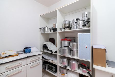 Casa à venda com 350m², 2 quartos e 1 vagaDespensa