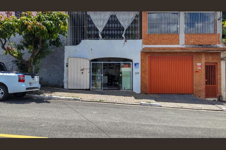 Casa à venda com 350m², 2 quartos e 1 vagaFachada