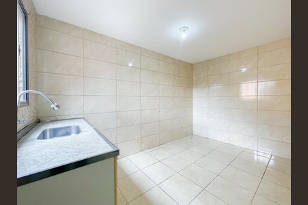 Cozinha de casa para alugar com 1 quarto, 48m² em Conceicao, Osasco