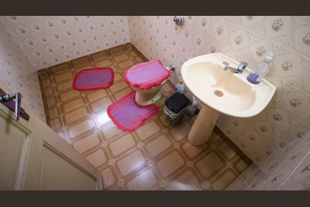 Casa à venda com 500m², 3 quartos e 4 vagasBanheiro 2