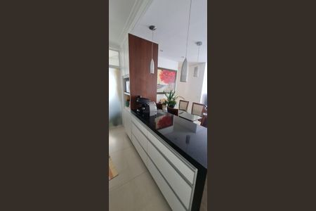 Apartamento para alugar com 71m², 3 quartos e 2 vagas Apartamento para alugar com 71m², 3 quartos e 2 vagasCozinha