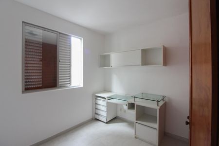 Apartamento à venda com 119m², 3 quartos e 2 vagas Apartamento à venda com 119m², 3 quartos e 2 vagasQuarto 1