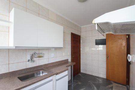 Apartamento à venda com 119m², 3 quartos e 2 vagas Apartamento à venda com 119m², 3 quartos e 2 vagasCozinha