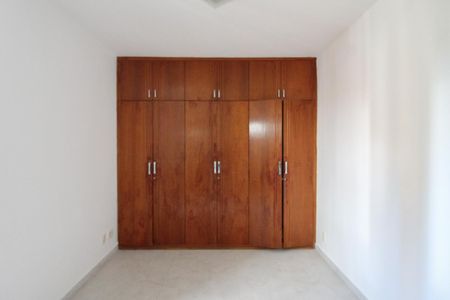 Apartamento à venda com 119m², 3 quartos e 2 vagas Apartamento à venda com 119m², 3 quartos e 2 vagasSuíte