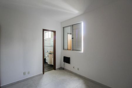 Apartamento à venda com 119m², 3 quartos e 2 vagas Apartamento à venda com 119m², 3 quartos e 2 vagasSuíte