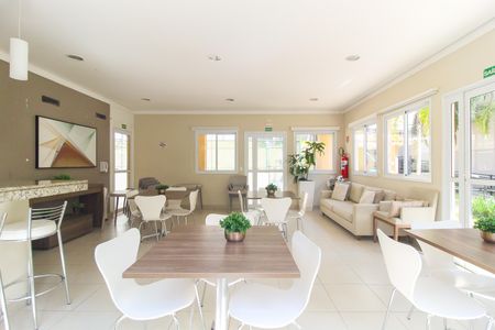 Apartamento para alugar com 43m², 2 quartos e 1 vagaÁrea comum - Salão de festas