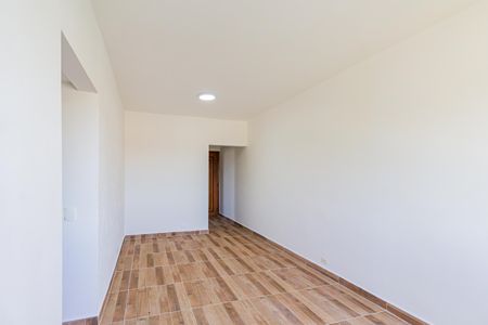 Sala de apartamento para alugar com 2 quartos, 65m² em Parque Colonial, São Paulo