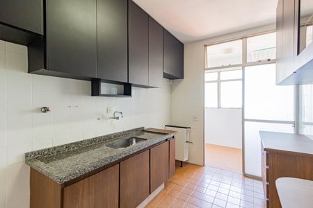 Apartamento para alugar com 65m², 2 quartos e 1 vagaCozinha