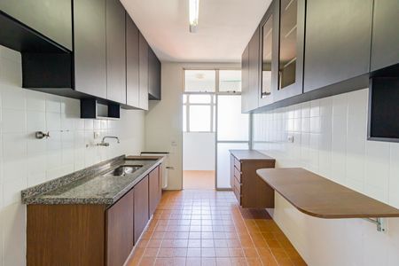 Apartamento para alugar com 65m², 2 quartos e 1 vagaCozinha