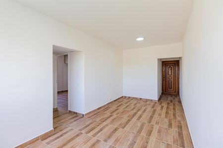 Sala de apartamento para alugar com 2 quartos, 65m² em Parque Colonial, São Paulo