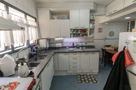 Apartamento para alugar com 130m², 4 quartos e 3 vagasCozinha - Armários