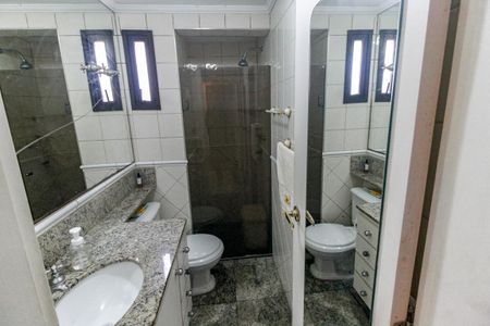 Apartamento para alugar com 130m², 4 quartos e 3 vagasBanheiro Corredor