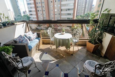 Varanda da Sala de apartamento para alugar com 4 quartos, 130m² em Vila Suzana, São Paulo