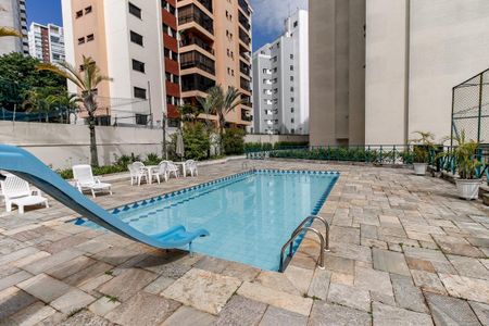 Apartamento para alugar com 130m², 4 quartos e 3 vagasÁrea comum - Piscina