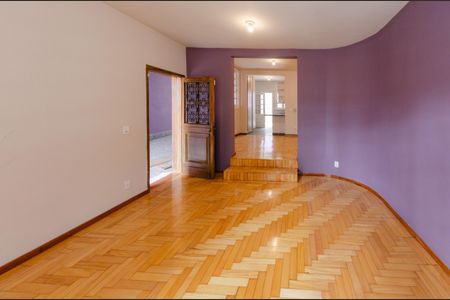 Sala de casa à venda com 4 quartos, 307m² em Santa Lúcia, Belo Horizonte