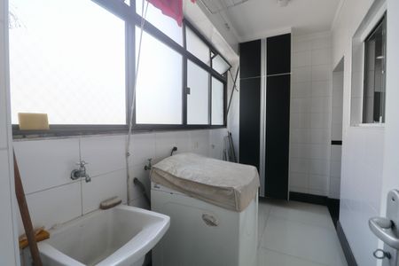 Apartamento para alugar com 214m², 4 quartos e 2 vagasÁrea de Serviço