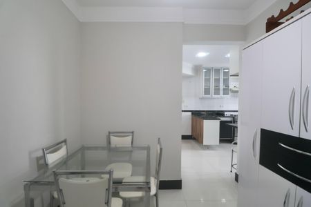 Apartamento para alugar com 214m², 4 quartos e 2 vagasCozinha