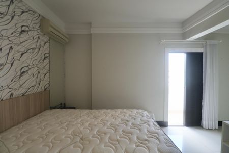 Apartamento para alugar com 214m², 4 quartos e 2 vagasSuíte