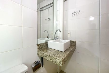 Banheiro da Suíte de kitnet/studio para alugar com 1 quarto, 48m² em Lourdes, Belo Horizonte