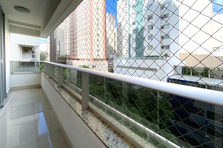 Studio para alugar com 48m², 1 quarto e 1 vaga Studio para alugar com 48m², 1 quarto e 1 vagaVaranda