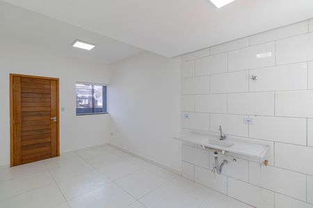 Sala e Cozinha  de apartamento à venda com 2 quartos, 30m² em Itaquera, São Paulo