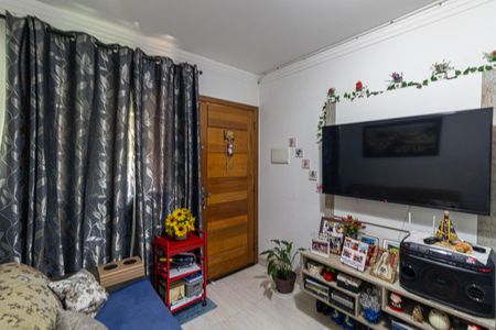 Sala e Cozinha de apartamento para alugar com 2 quartos, 40m² em Vila Carmosina, São Paulo