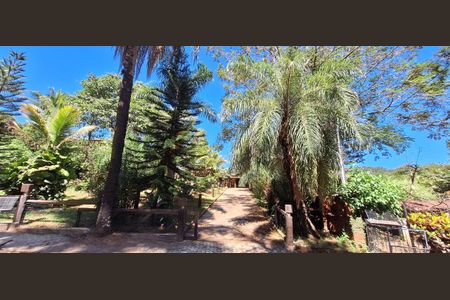 Casa de condomínio para alugar com 3999m², 3 quartos e 20 vagasFachada