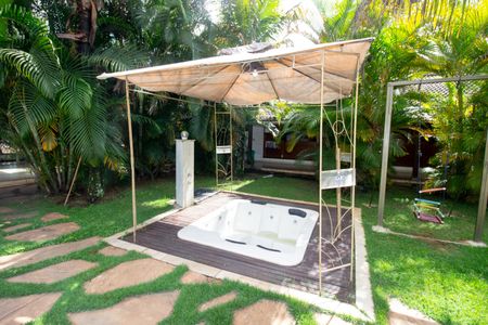 Casa de condomínio à venda com 3999m², 3 quartos e 20 vagasHidromassagem