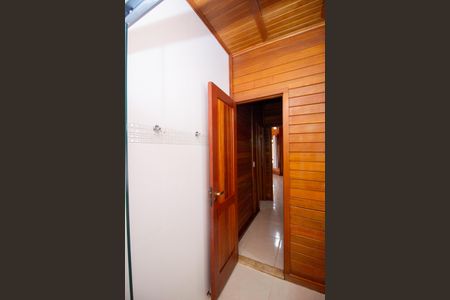 Casa de condomínio à venda com 3999m², 3 quartos e 20 vagasBanheiro Social