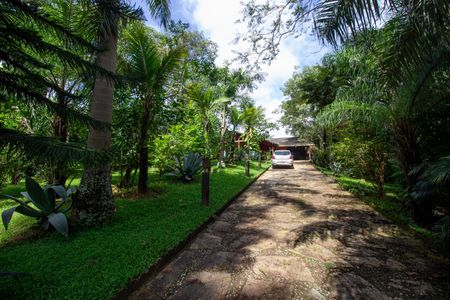 Casa de condomínio à venda com 3999m², 3 quartos e 20 vagasFachada