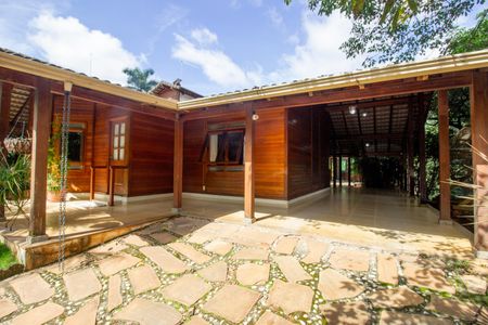 Casa de condomínio à venda com 3999m², 3 quartos e 20 vagasVaranda