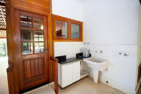 Casa de condomínio à venda com 3999m², 3 quartos e 20 vagasCozinha e Área de Serviço