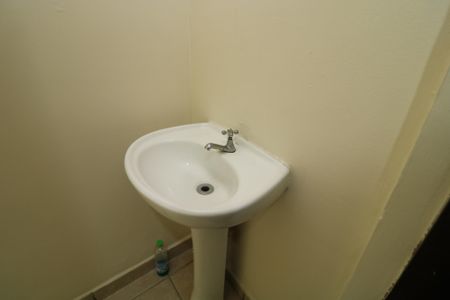 Lavabo de casa para alugar com 2 quartos, 60m² em Vila Alpina, São Paulo