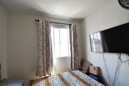 Quarto 1 de apartamento para alugar com 2 quartos, 51m² em Santo Antônio, São José dos Pinhais