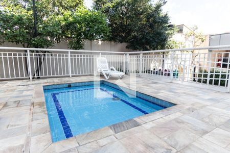 Apartamento para alugar com 49m², 2 quartos e 1 vaga Apartamento para alugar com 49m², 2 quartos e 1 vagaÁrea comum - Piscina