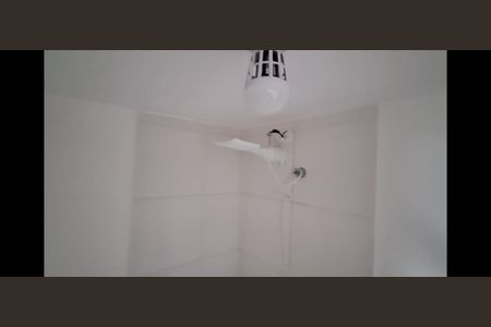 Banheiro de kitnet/studio para alugar com 1 quarto, 18m² em Lapa, São Paulo