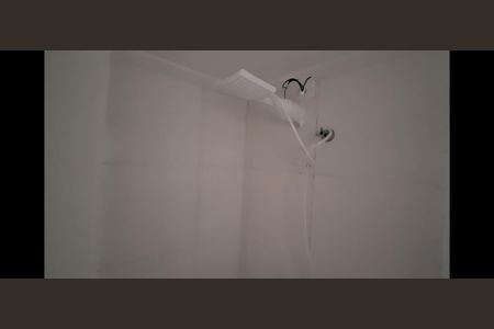 Banheiro de kitnet/studio para alugar com 1 quarto, 18m² em Lapa, São Paulo