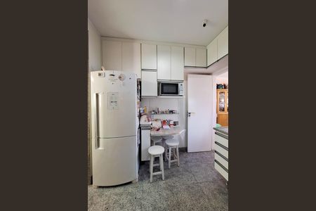 Apartamento à venda com 135m², 3 quartos e 1 vaga Apartamento à venda com 135m², 3 quartos e 1 vagaCozinha