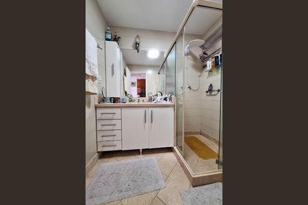 Apartamento à venda com 135m², 3 quartos e 1 vaga Apartamento à venda com 135m², 3 quartos e 1 vagaBanheiro Social