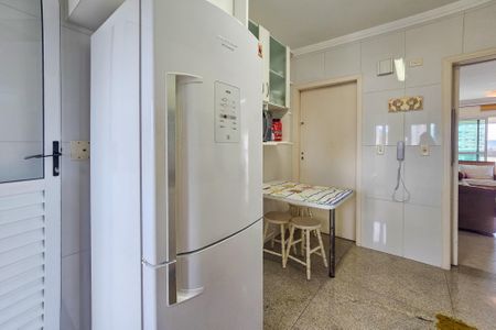 Apartamento para alugar com 150m², 3 quartos e 3 vagascozinha