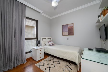 Apartamento à venda com 156m², 4 quartos e 3 vagasQuarto 1