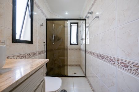 Apartamento à venda com 156m², 4 quartos e 3 vagasBanheiro da Suíte 1