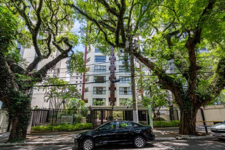 Apartamento à venda com 156m², 4 quartos e 3 vagasFachada