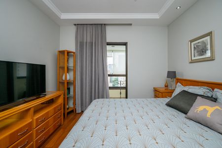 Apartamento à venda com 156m², 4 quartos e 3 vagasSuíte 1