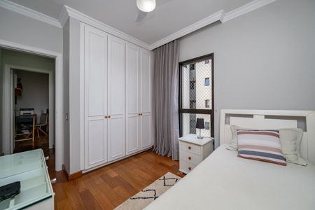 Apartamento à venda com 156m², 4 quartos e 3 vagasQuarto 1