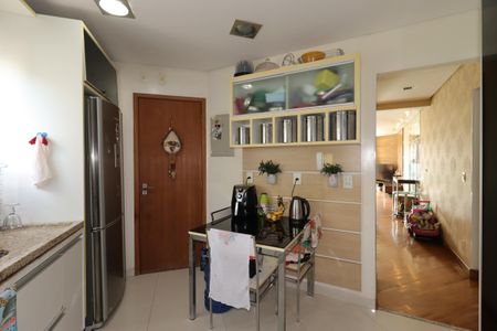 Apartamento à venda com 100m², 3 quartos e 3 vagasCozinha