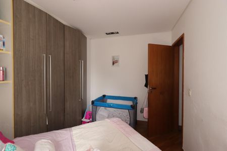 Apartamento à venda com 100m², 3 quartos e 3 vagasQuarto 2